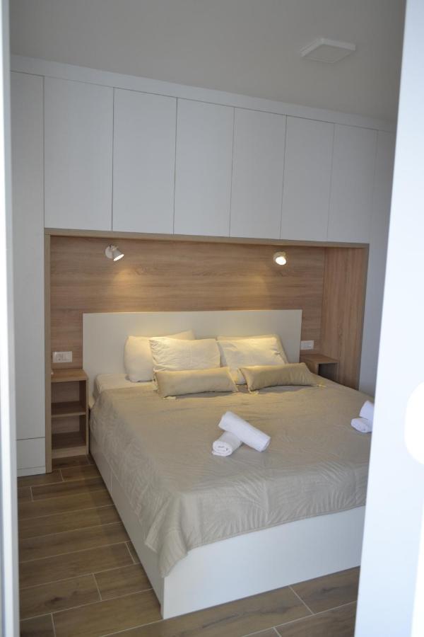 Villa Apartment Joel Trogir Exterior foto