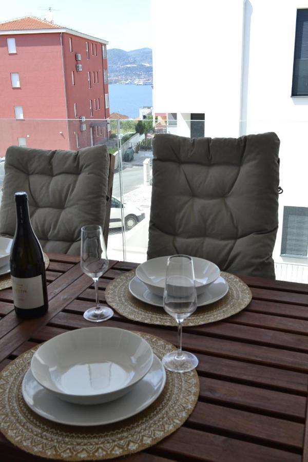 Villa Apartment Joel Trogir Exterior foto